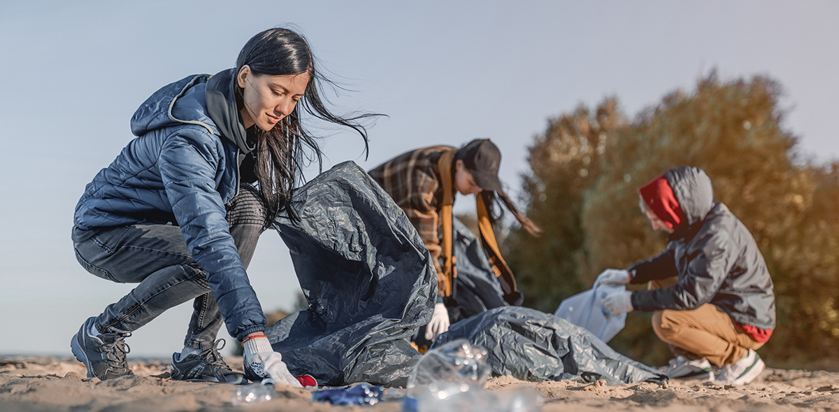 0001 picking up trash